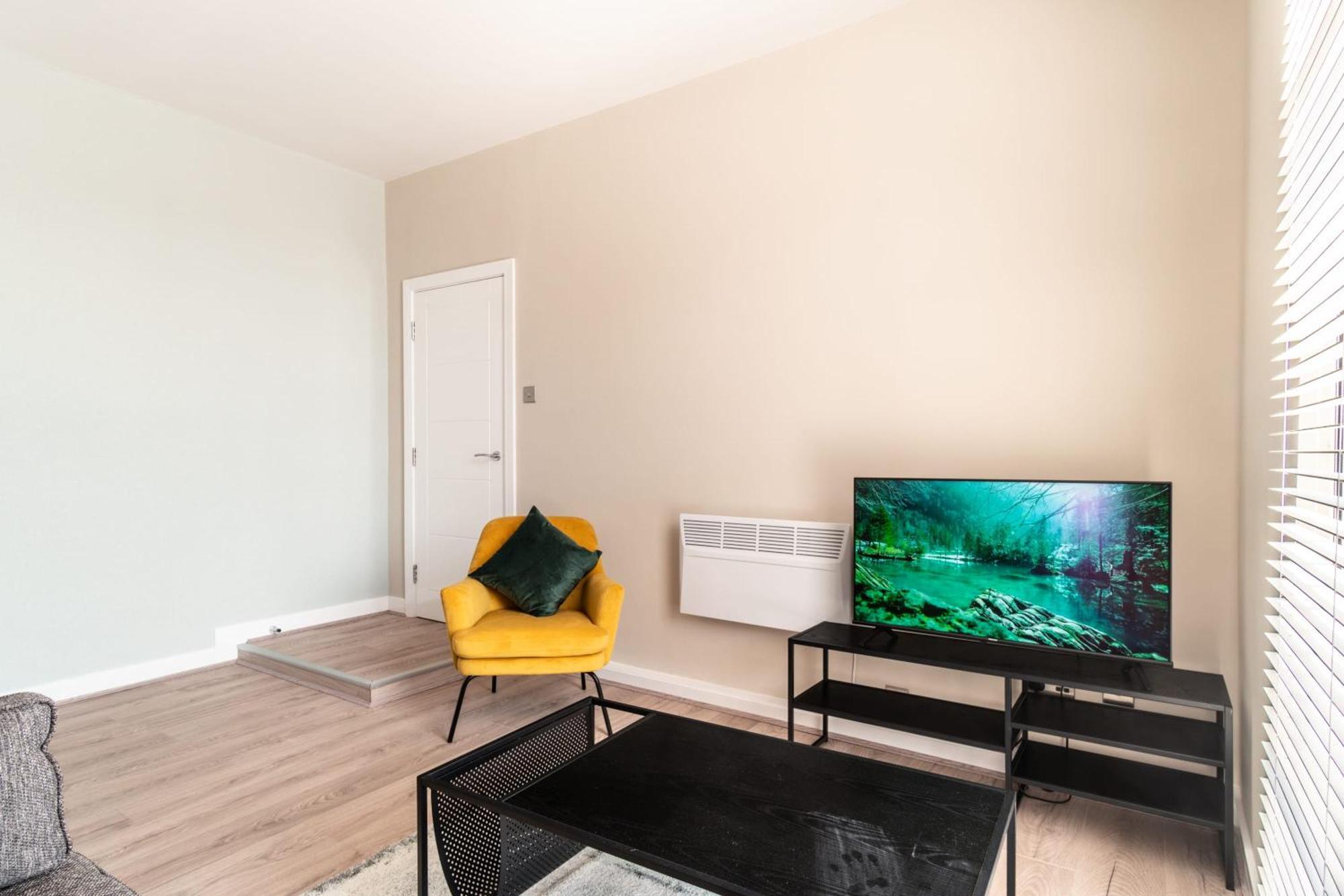 Stunning 1 Bedroom In