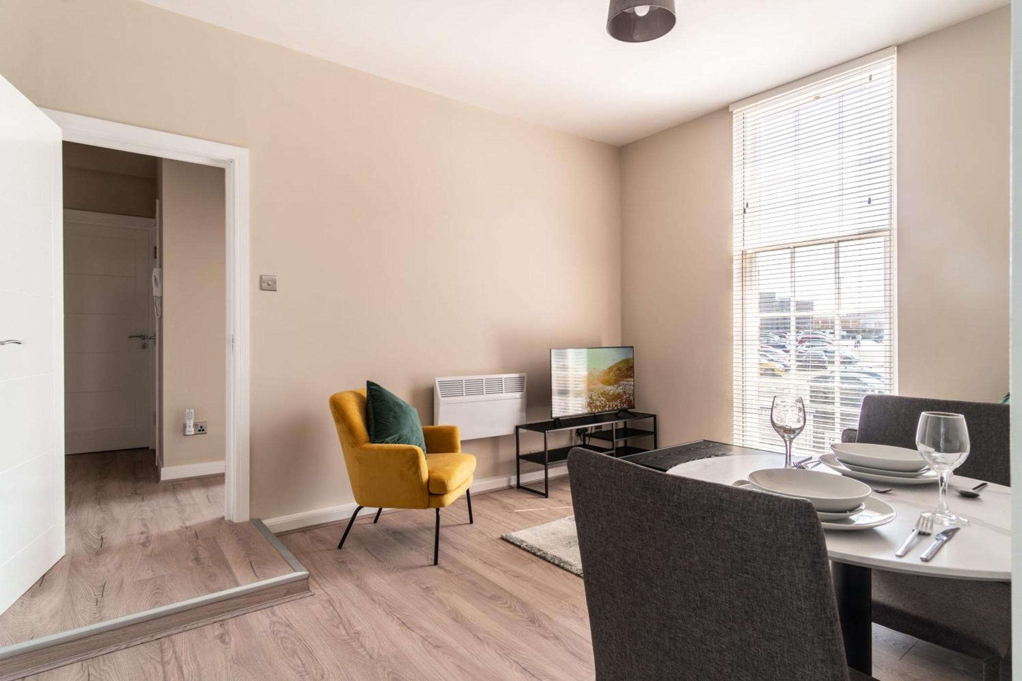 Apartment Stunning 1 Bedroom In
